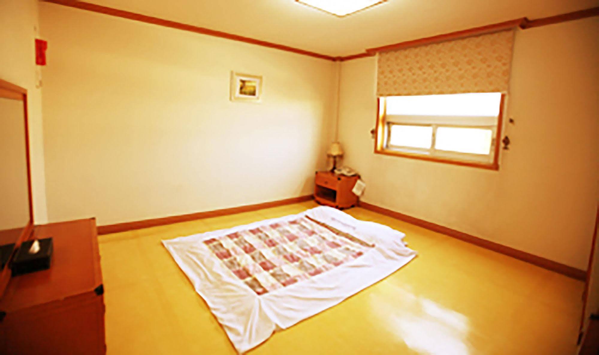 Suncheon Royal Tourist Hotel Bagian luar foto