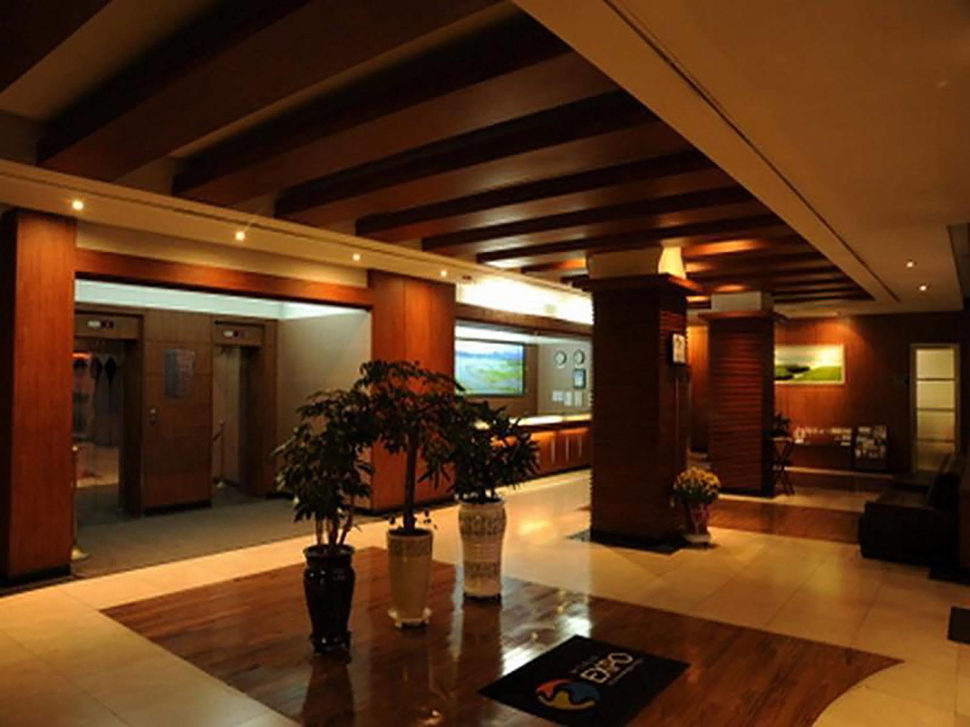 Suncheon Royal Tourist Hotel Bagian luar foto
